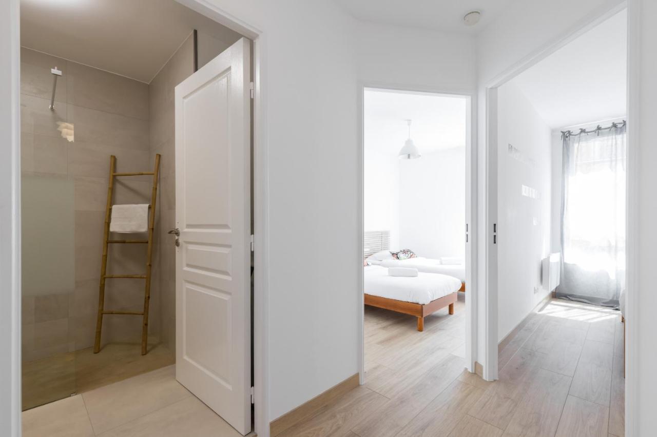 Large 2 Bdr At Port Appartamento Nizza